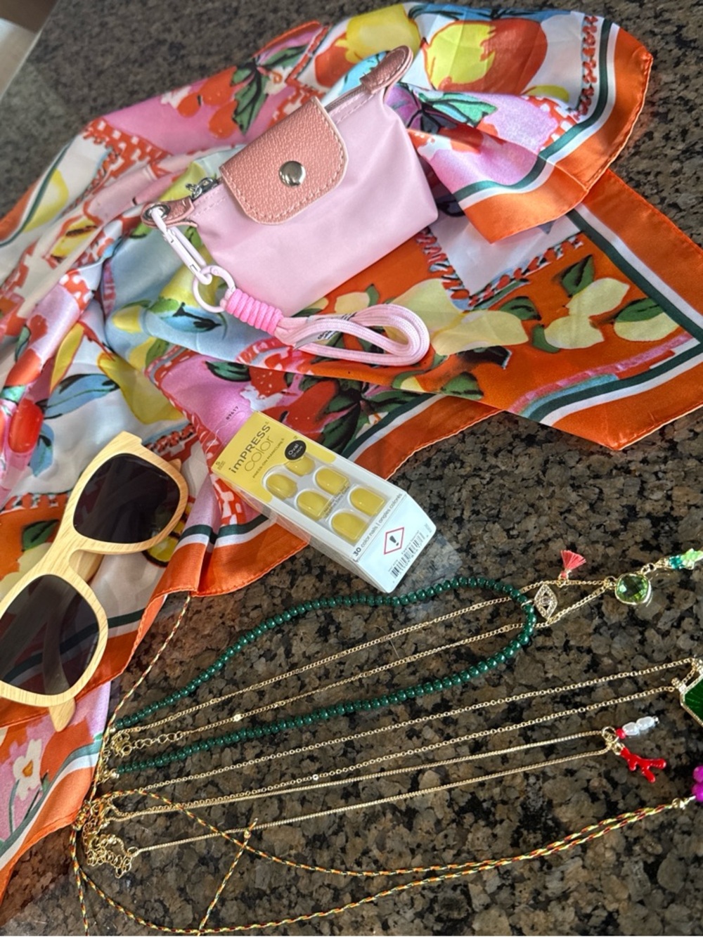 Bundle of Styled Accessories - Resort - Summer - Elegant - Capsule Wardrobe - Picture 2 of 15